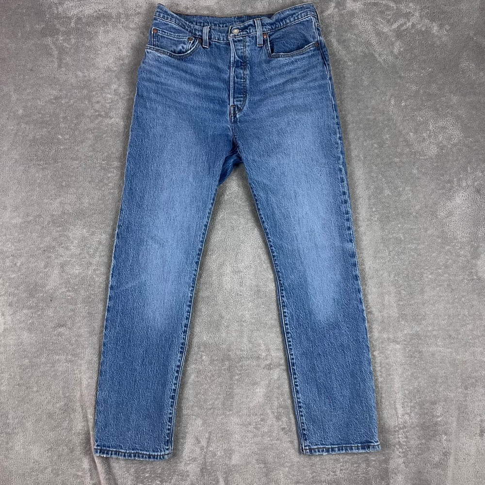 Levis 501 Jeans Mens 30 x 30 Light Wash Denim Straight Leg Button Fly